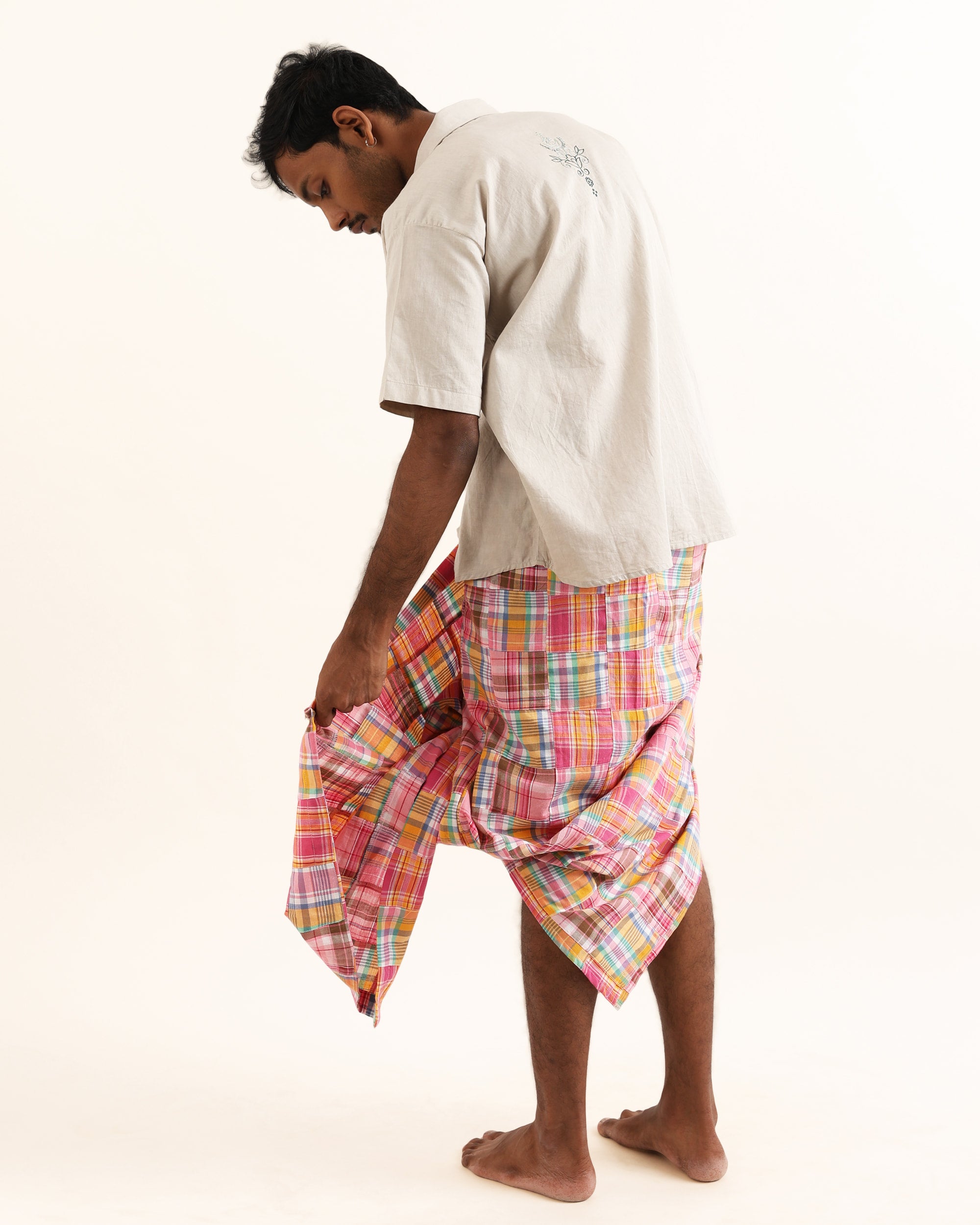 UNISEX ORANGE LUNGI CHECK SKIRT